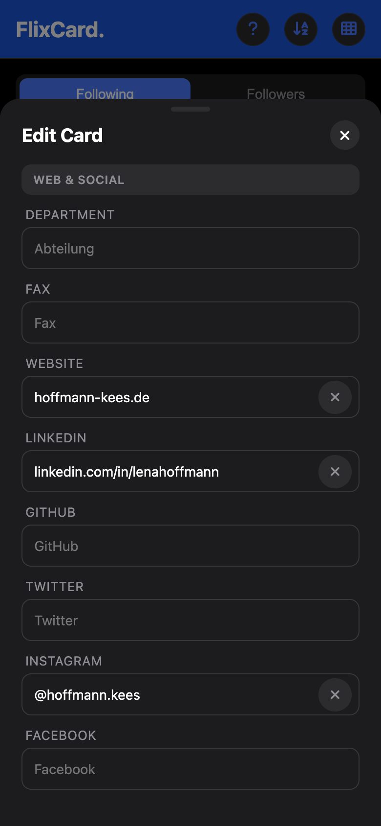 Editing a card in the app: website, LinkedIn and Instagram filled in